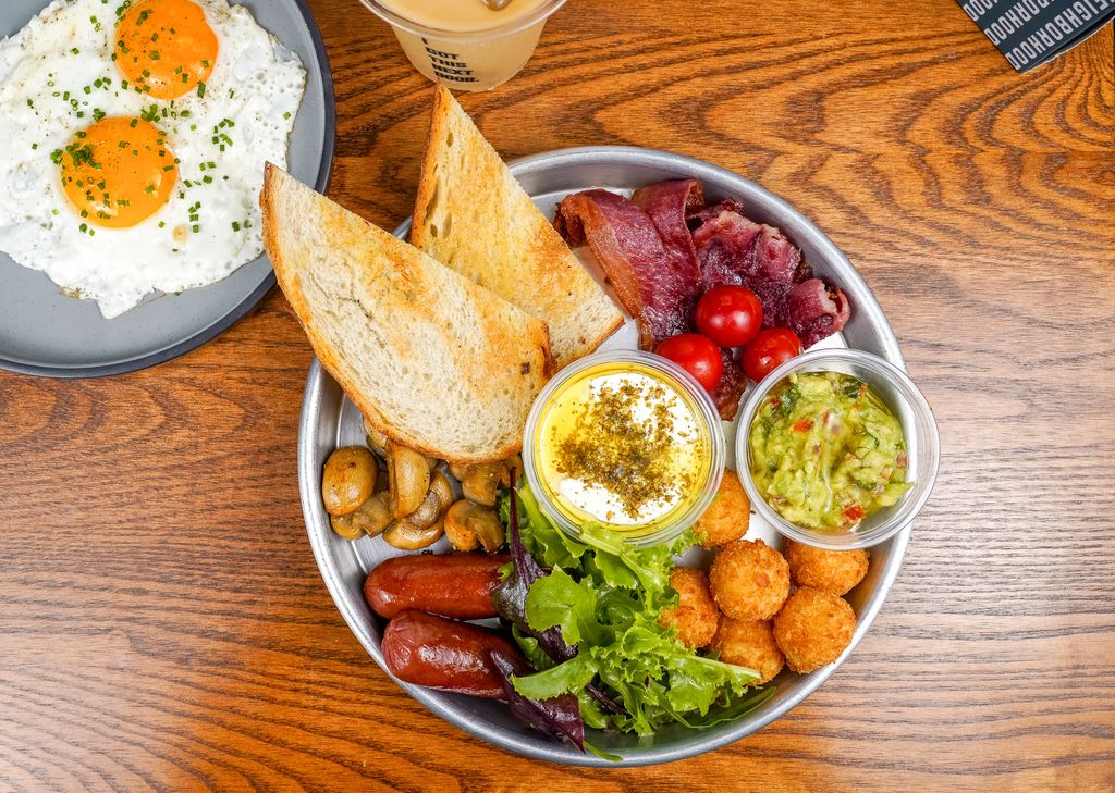 ENGLISH BREAKFAST